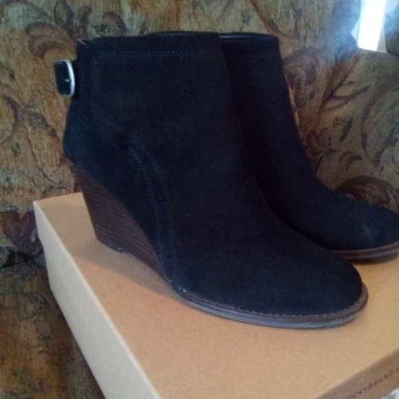 Like new Suede Ankle Boots - Picture 2 of 4